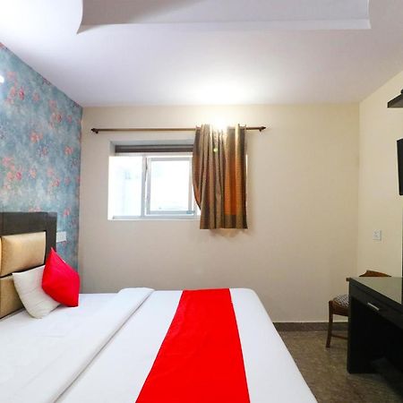 Hotel Westend Holiday Home 5 Mint From Nizamuddin Railway Station Нью-Дели Экстерьер фото